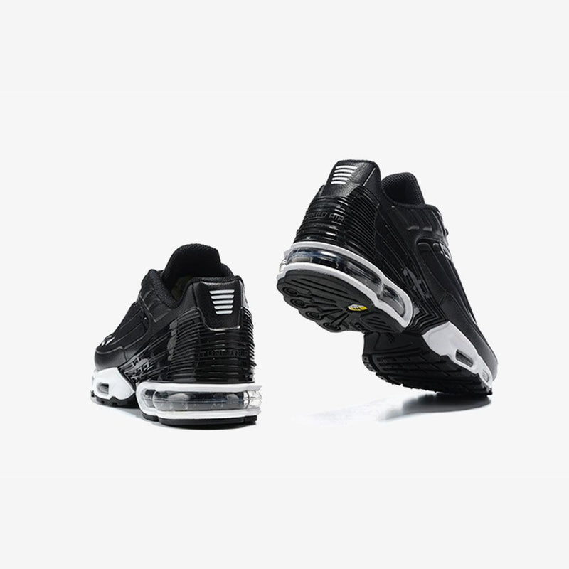 Nike Air Max Plus TN3 - Preto e Branco